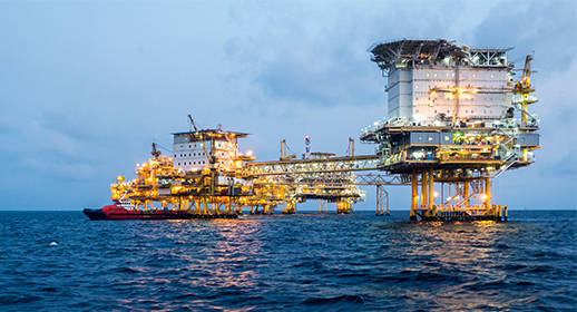 Petroleum storage tank